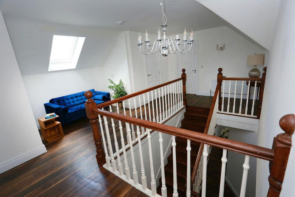 גלוואיי Luxury 6 Bedroom Spiddal Villa, Jacuzzi, Balcony מראה חיצוני תמונה